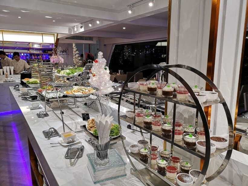 Bangkok: Chao Phraya River Meridian Cruise with Buffet - The buffet: good value, but expect a rush