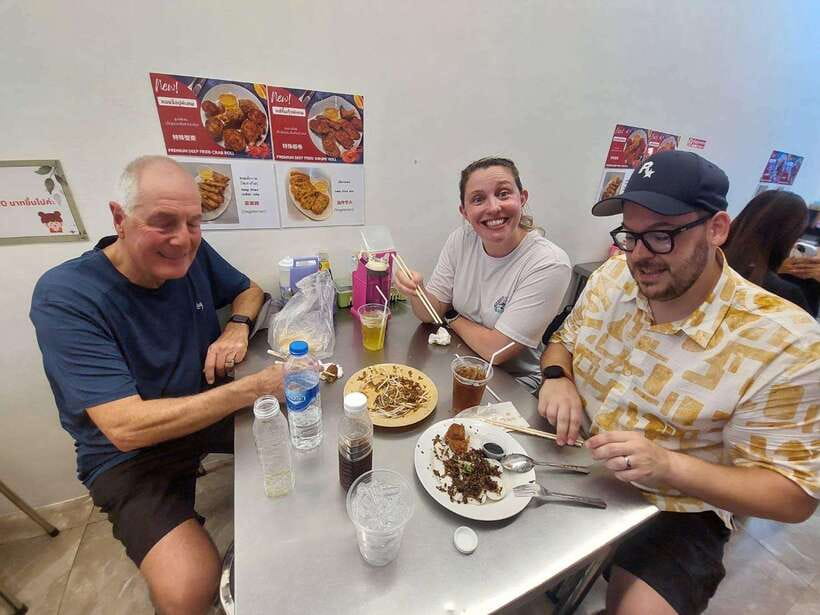Bangkok: Chinatown Food Tour with Michelin Food Stalls - Who Should Book It?