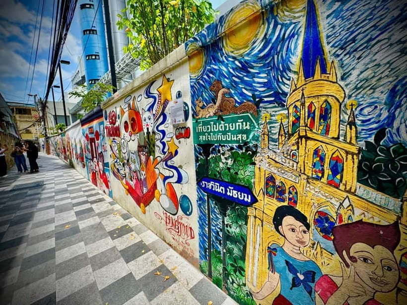 Bangkok: Chinatown & Taladnoi Street Art Guided Walking Tour - What the $19 price really covers