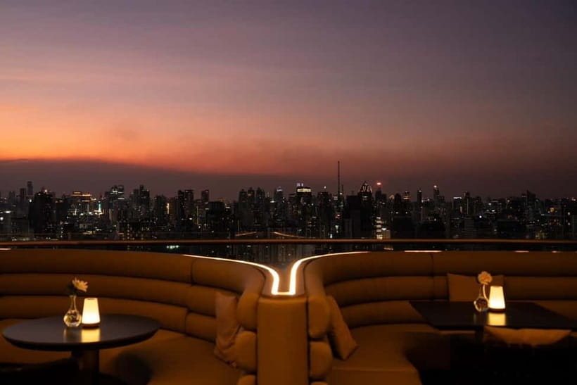 Bangkok: Cielo Sky Bar & Restaurant Rooftop - The Bangkok Skyline as Your Dinner Companion