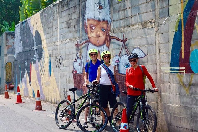 Bangkok City Bike Tour - Hotel-pickup & Lunch - Why this Bangkok bike tour feels different