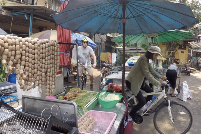 Bangkok City Culture Tour by Bike - Khlong Toei Market: the most memorable stop