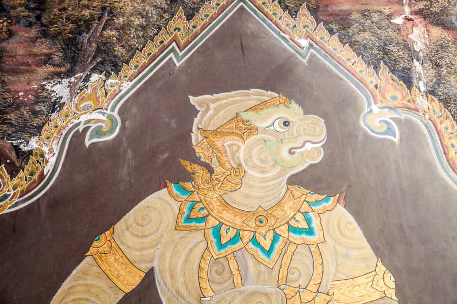 Bangkok: City Highlights Temple and Market Walking Tour - Heat, clothing, and walking demands