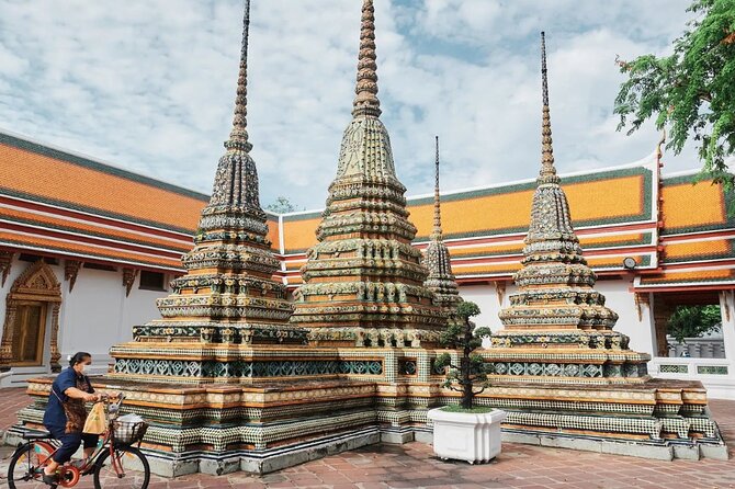 Bangkok City Tour with Guided Temple Visits and Shared Transfers - Wat Traimit and the Golden Buddha