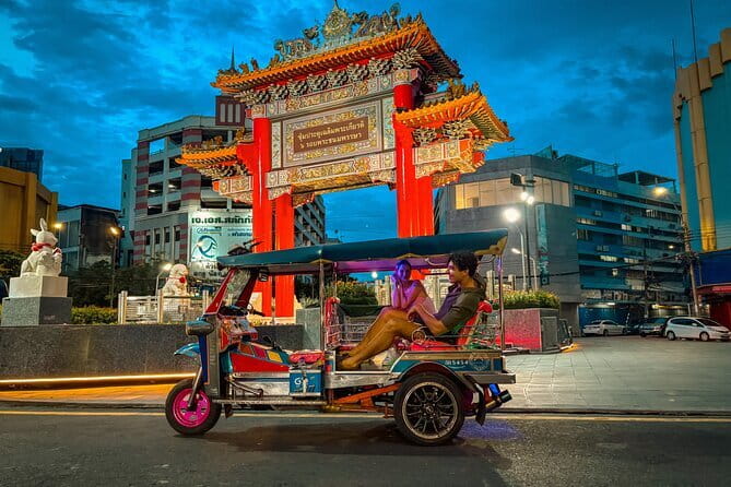 Bangkok Classic 3-Temples With Buffet Lunch Day Tour - Who will get the most from this temple tour?