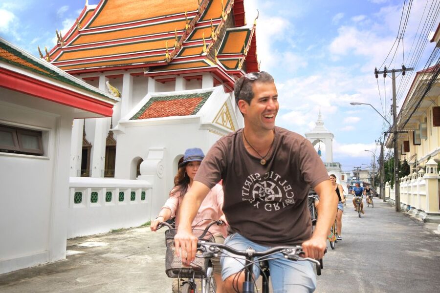 Bangkok Classical Bicycle Tour - Small temples and signs of living faith