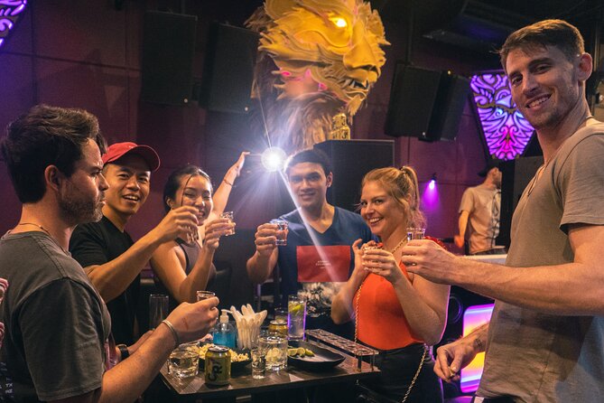 Bangkok Club Crawl: Explore, Connect and Party Worldwide - Stop four: radio hits and hip-hop dancing