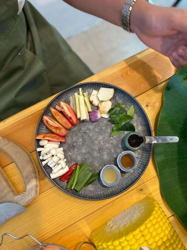 Bangkok Cooking Class : Traditional Thai dishes&Market Trip - You eat each dish while it is fresh