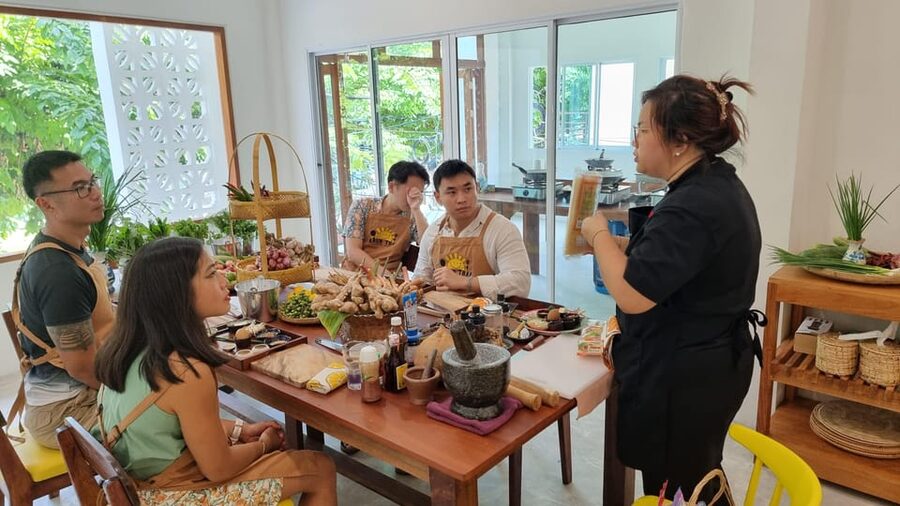 Bangkok: Cooking Class + Tuk Tuk Ride + Market Tour - Is $42 a good price for 3.5 hours?