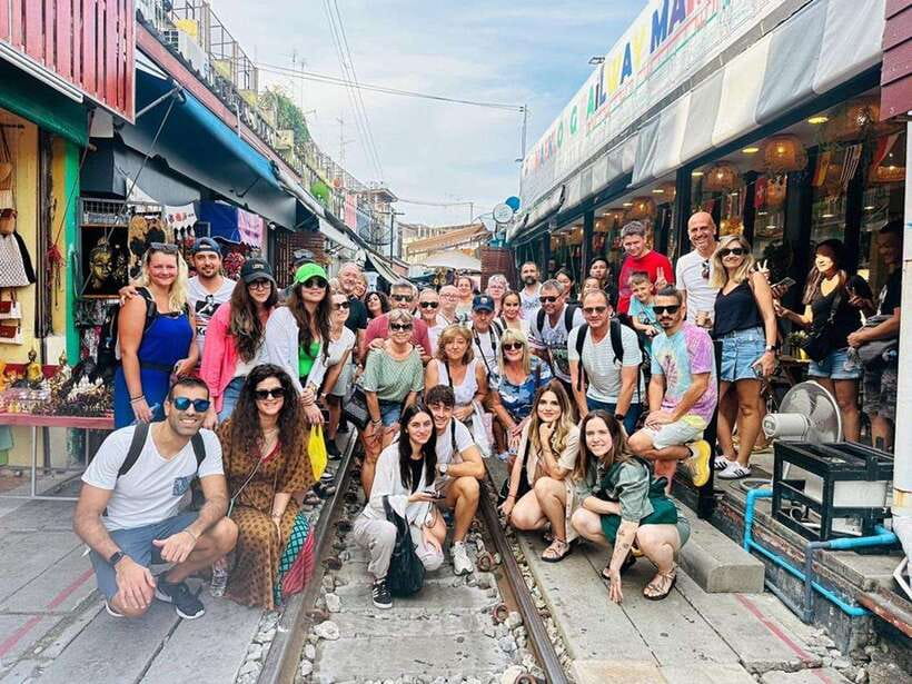 Bangkok: Damnoen Saduak and Mae Klong Train Markets - Key points at a glance