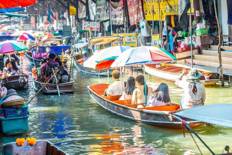 Bangkok: Damnoen Saduak, Train Market & Mahanakhon Day Trip - The 90-minute ride beyond Bangkok