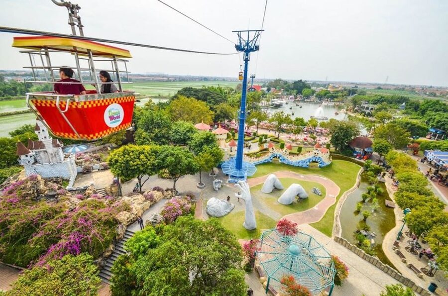 Bangkok: Dream World Entrance Ticket - Dream Garden offers a slower change of pace