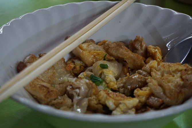 Bangkok Evening Street Food Tuk Tuk Adventure - Chinatown after dark