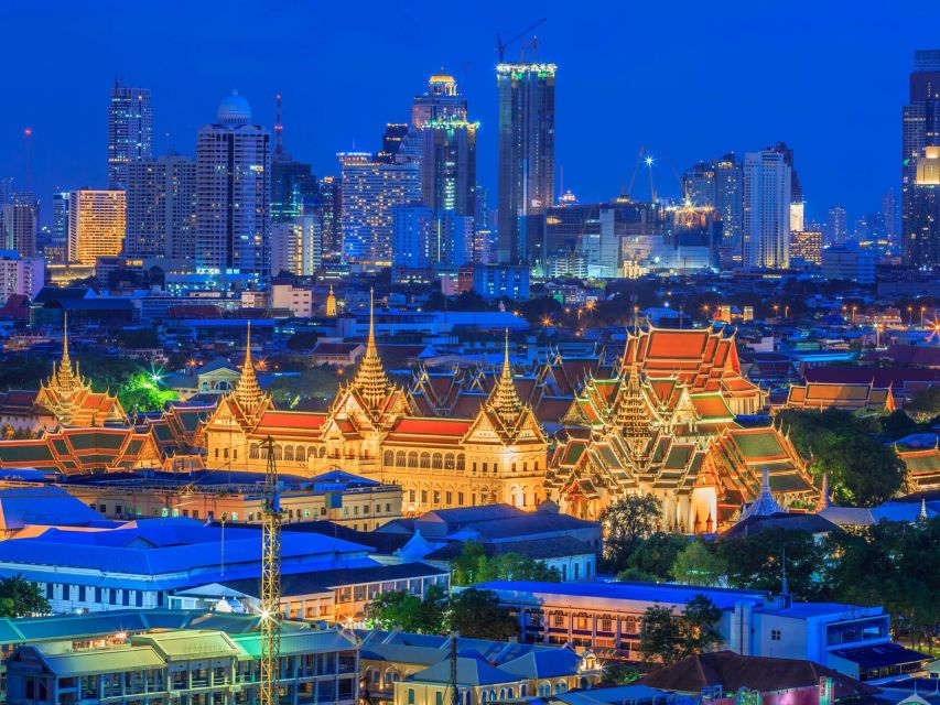 Bangkok: Evening Tour with Wat Arun, Wat Pho & Tuk Tuk Ride - Crossing the river to Wat Arun