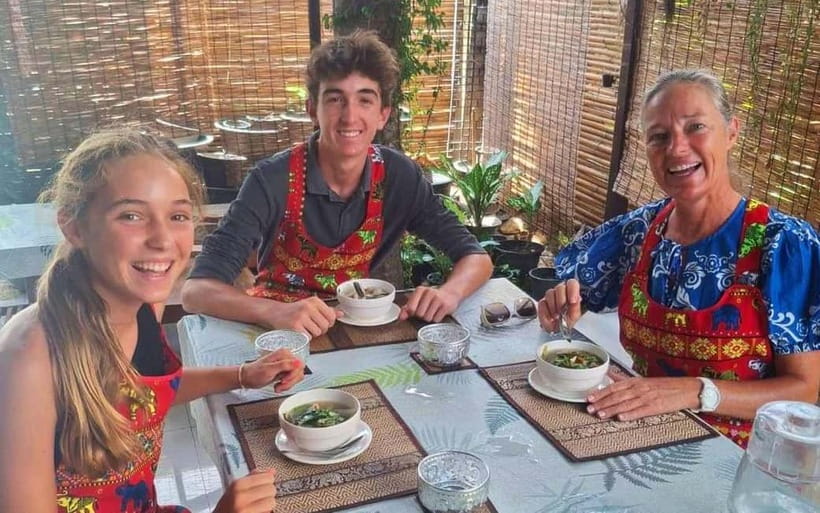 Bangkok: Favourite Thai Flavors Cooking Class by Smart Cook - Making Pad Thai from the ground up