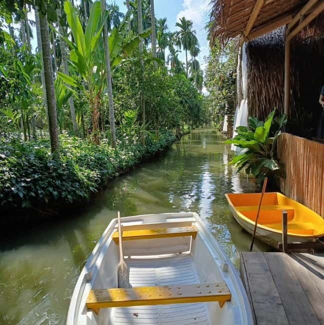 Bangkok: Floating Market, Phra Pathom Pagoda & Cafes Tour - After the Rain Coffee and Gallery