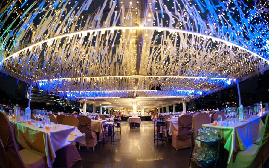 Bangkok: Grand Chao Phraya Dinner Cruise with Live Show - Leaving Asiatique with Bangkok in front of you