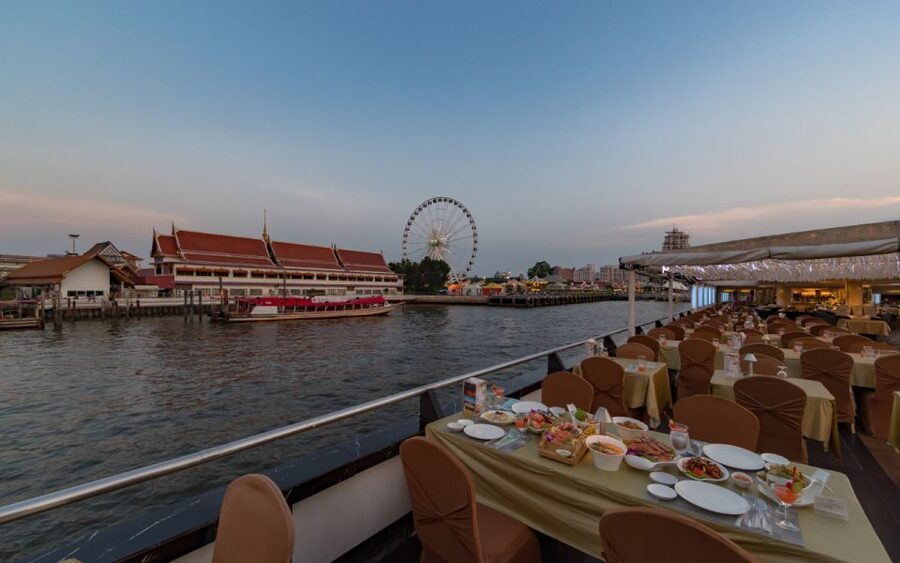 Bangkok: Grand Chao Phraya Dinner Cruise with Live Show - Live singers and Thai classical dance