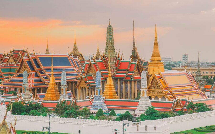 Bangkok: Grand Palace and Emerald Buddha Half-Day Tour - Key points to know before booking
