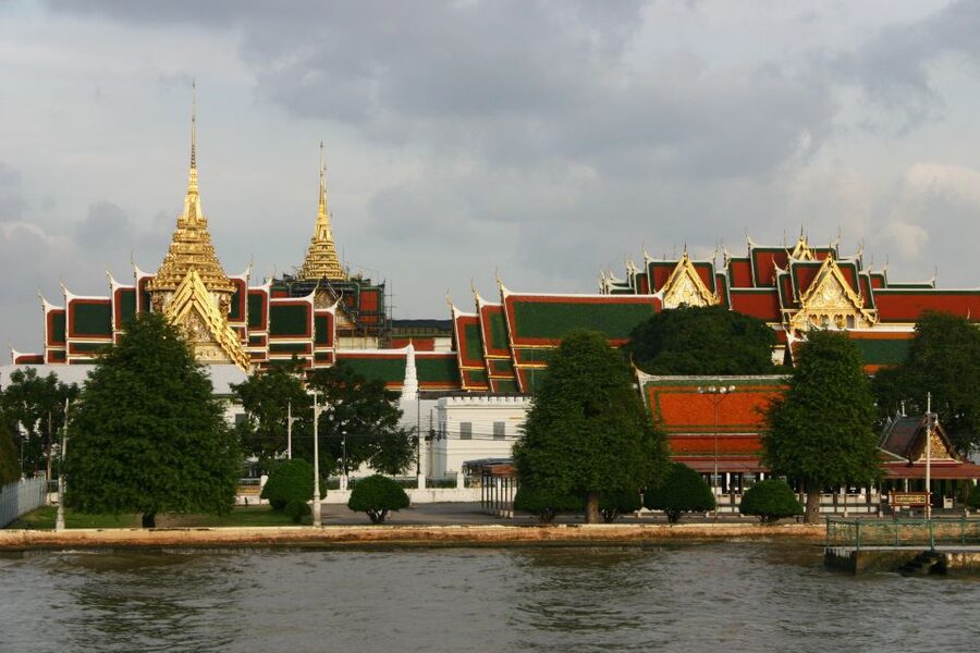 Bangkok: Grand palace and Iconic temple Half-Day Private - Why these Bangkok temples deserve a half-day