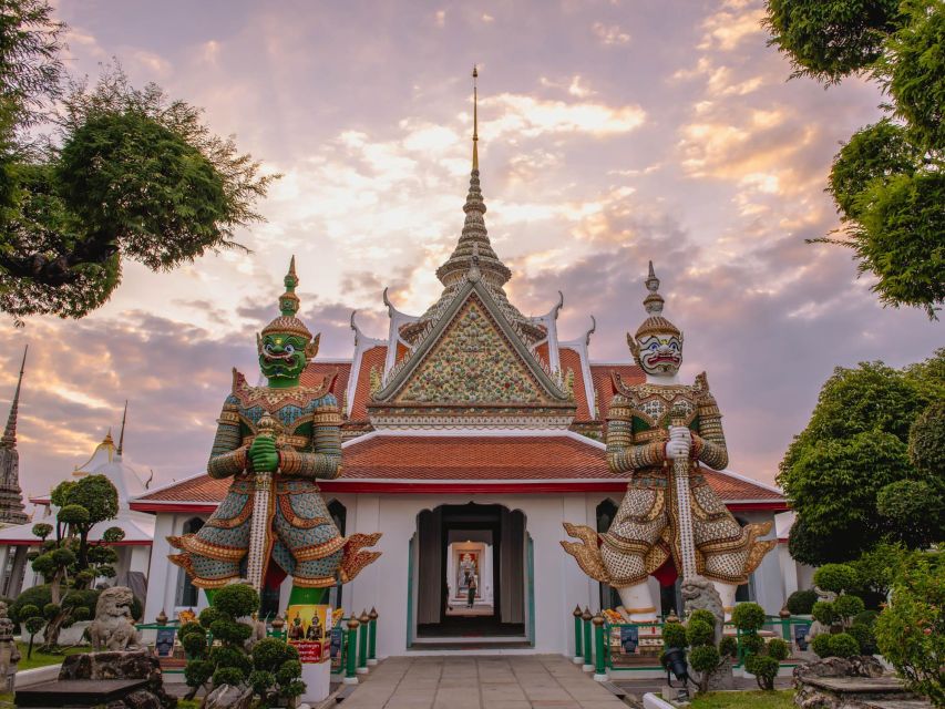 Bangkok: Grand Palace and Wat Arun Guided Walking Tour - What the dress code means at the palace