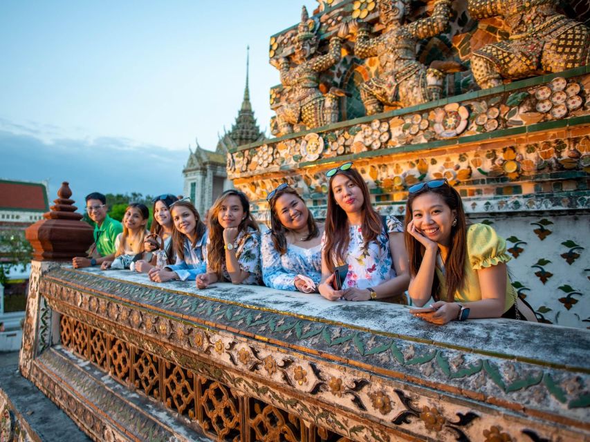 Bangkok: Grand Palace and Wat Arun Guided Walking Tour - Starting at the Grand Palace and Wat Phra Kaew