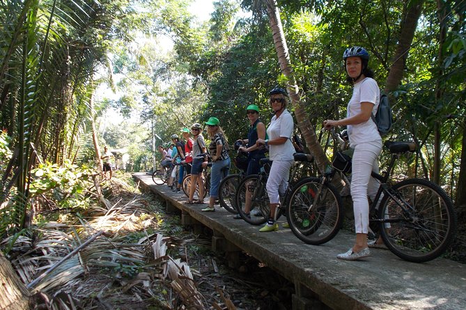 Bangkok Green Oasis 4-Hour Bike Tour with Boat Ride - Picking up a bicycle on the Phra Pradaeng peninsula