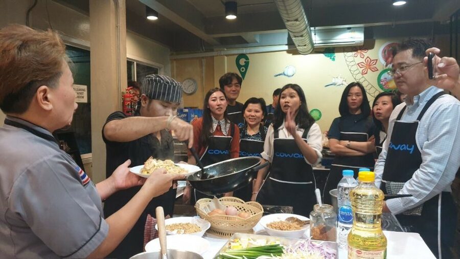 Bangkok: Half-Day Thai Cooking Class in Bangrak District - Key points before you book