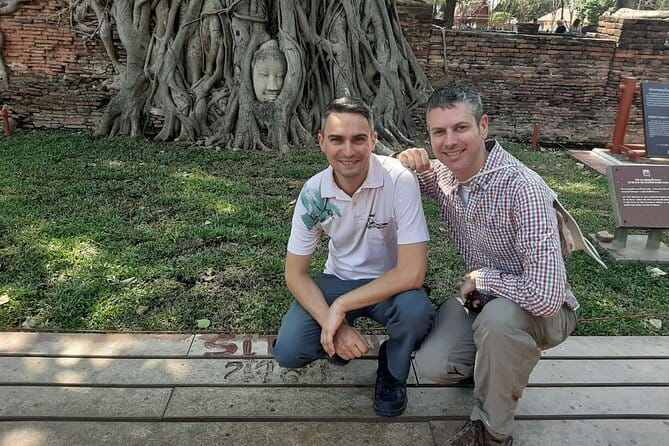 Bangkok History Temples Markets and Food Tasting - Crossing to Thonburi and Seeing Wat Arun