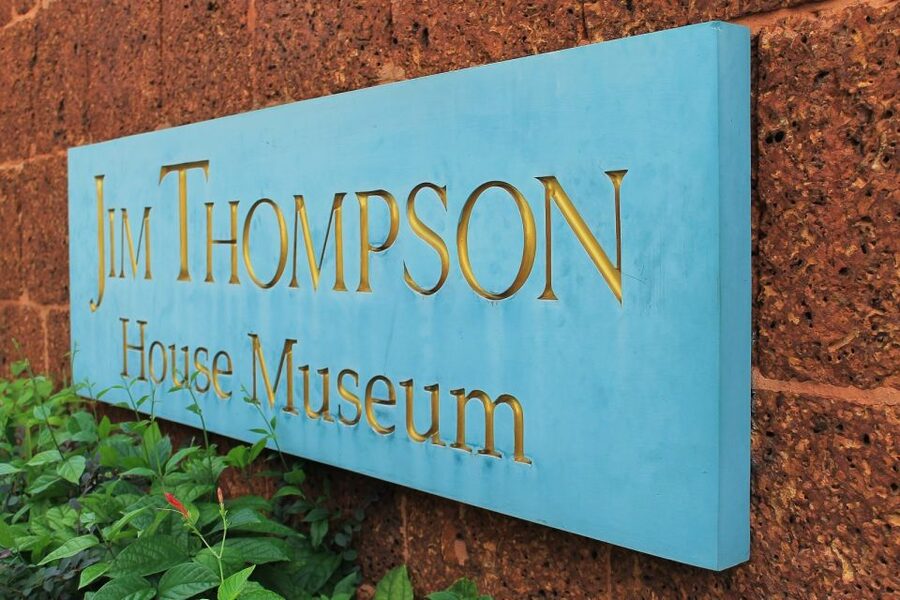 Bangkok: Jim Thompson House and Baan Krua Community Tour - From a famous house to Baan Krua Nhua