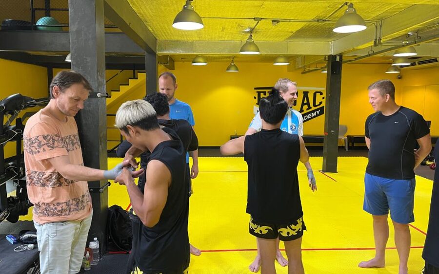Bangkok: Learn 1-1 Muay Thai + Free Muaythai Shorts & Pickup - Key Points to Know Before You Book