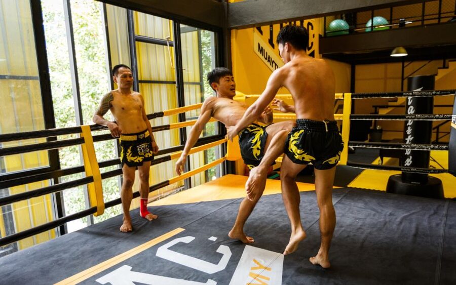 Bangkok: Learn 1-1 Muay Thai + Free Muaythai Shorts & Pickup - How Hard Is This for a Complete Beginner?