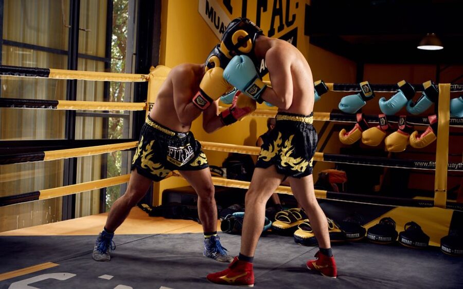 Bangkok: Learn 1-1 Muay Thai + Free Muaythai Shorts & Pickup - Meeting Your Trainer at a FITFAC Gym