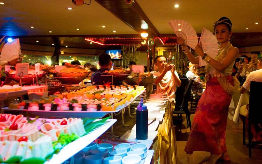 Bangkok: Luxury White Sunset or Dinner Cruise with Beer - Boarding at ICONSIAM Pier 4