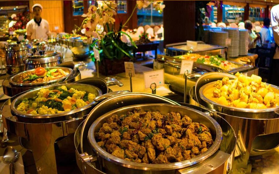Bangkok: Luxury White Sunset or Dinner Cruise with Beer - Boarding at ASIATIQUE Dock 7