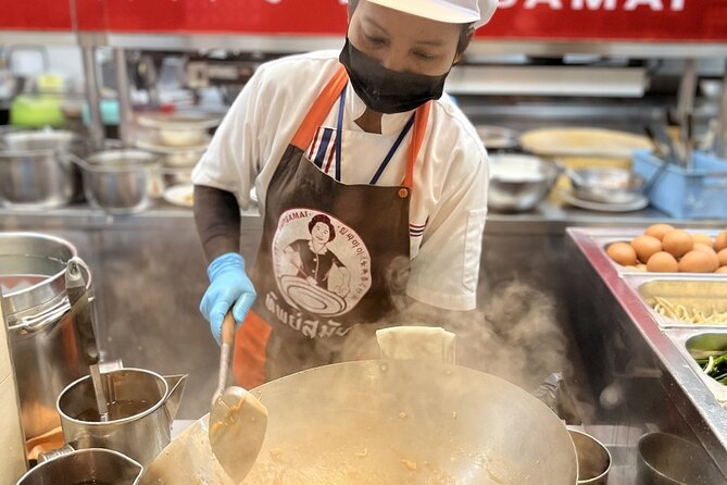 Bangkok Michelin Food Tour (3 Stops, 8 tastings) - Key points at a glance