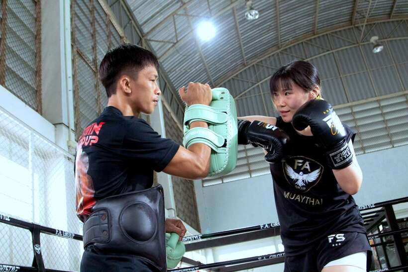 Bangkok: Muay Thai Boxing Introduction Class for Beginners - Arriving at FA Group Fitness