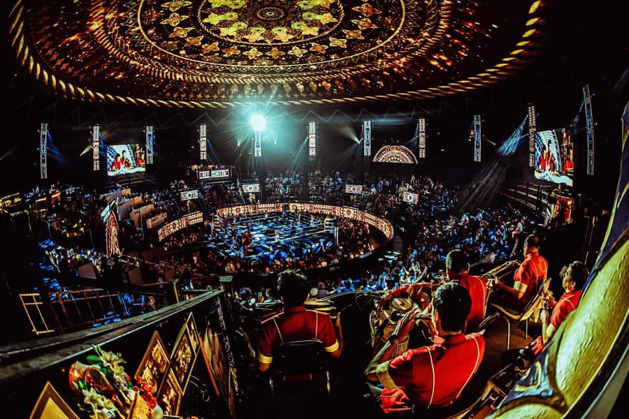 Bangkok: Muay Thai Boxing Tickets at Rajadamnern Stadium - Choosing between basic, club, and VIP seating