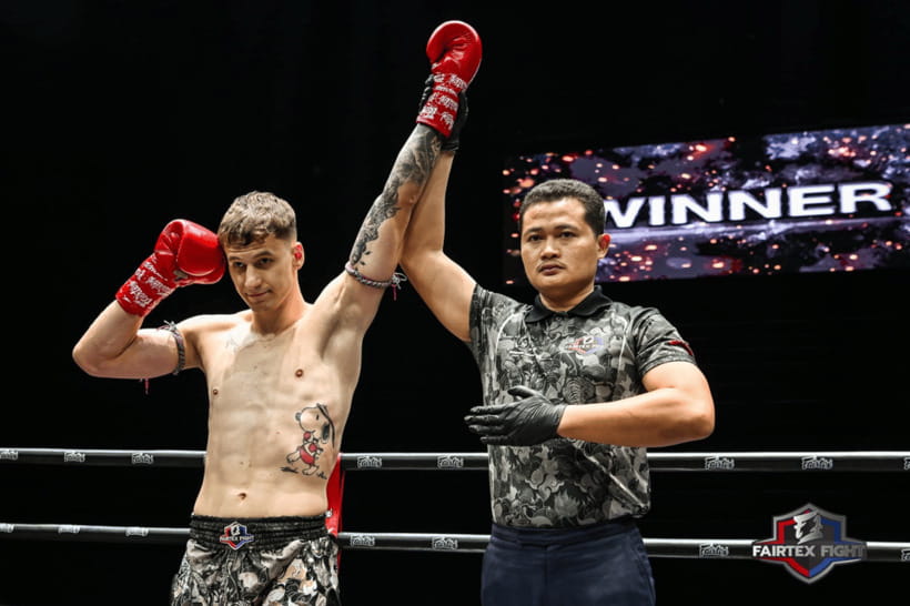 Bangkok: Muay Thai Match at Lumpinee Boxing Stadium - Who will enjoy this most