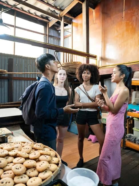 Bangkok: Must-Try Hidden Bike & Food Experience - Secret stops, shortcuts, and the return ride