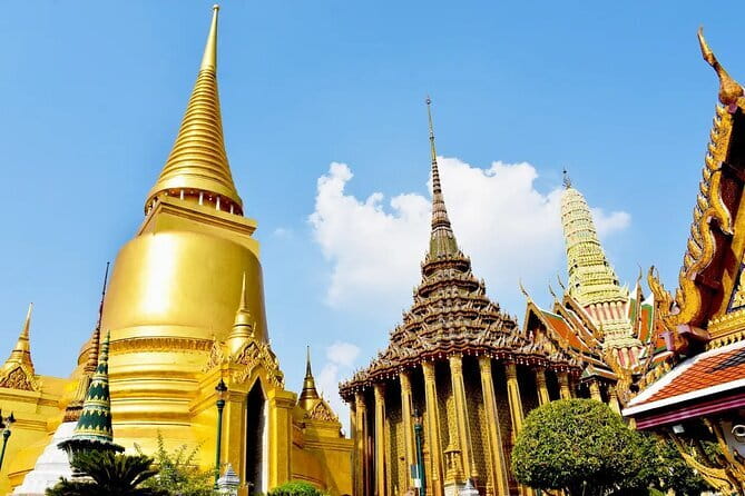 Bangkok Night Food Tour By Tuk Tuk - The final river stop adds a change of pace