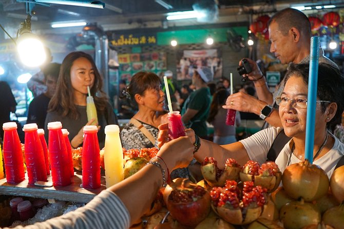 Bangkok Night Michelin Foodie Tour in Chinatown with 15+ tastings - Why this Bangkok food tour works so well