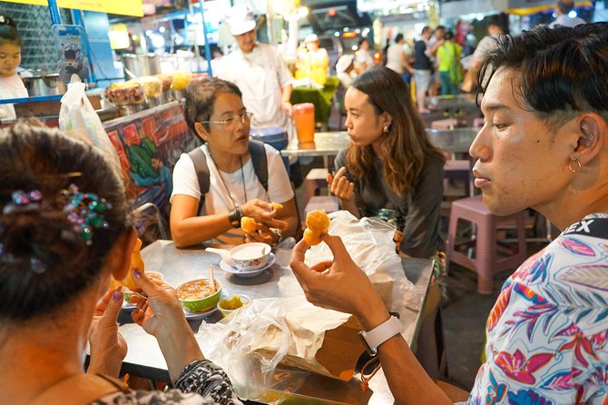Bangkok Night Michelin Foodie Tour in Chinatown with 15+ tastings - Fishball noodles as the comfort course