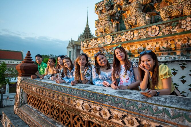Bangkok Night Tour: Wat Arun, Wat Pho, Chinatown & Tuk Tuk Ride - Wat Pho and the reclining Buddha