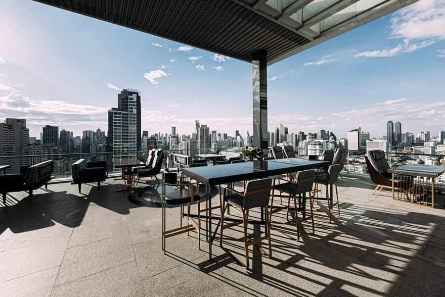 Bangkok: Nimitr Rooftop by 137 Pillars - Arriving above Bangkok at 137 Pillars