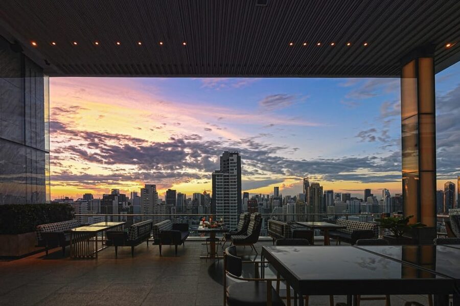 Bangkok: Nimitr Rooftop by 137 Pillars - What the 90-minute visit feels like