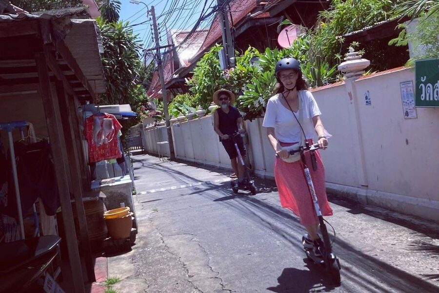 Bangkok : Old City Guided E-Scooter &/or Bike Tour - Historic lanes and Phra Sumen Fort