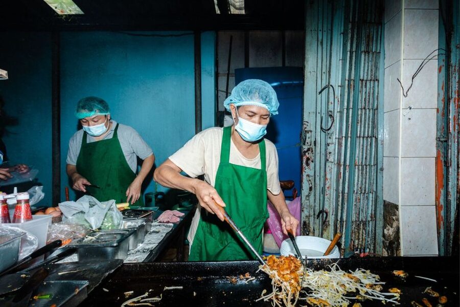 Bangkok: Old Siam Food Tour with 15+ Tastings - First bites, then a tuk-tuk across town