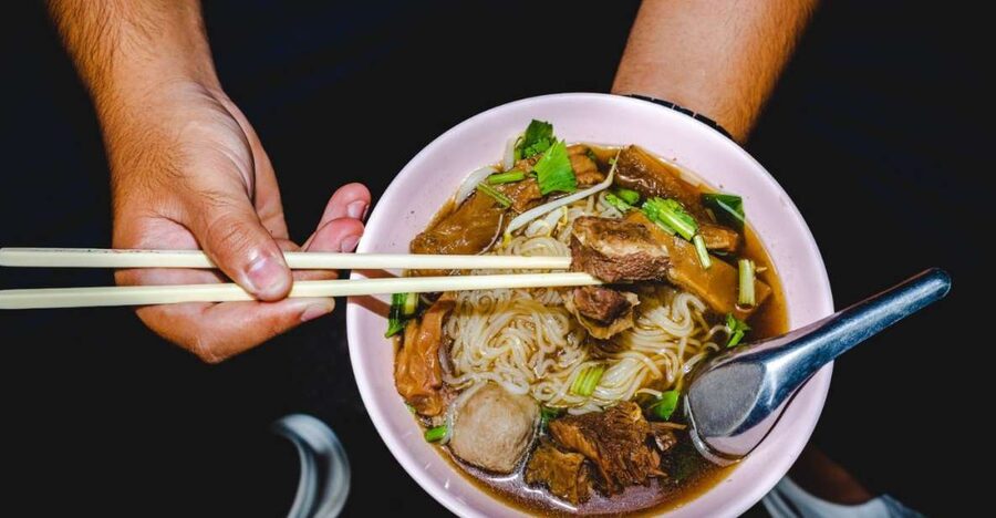 Bangkok: Old Siam Food Tour with 15+ Tastings - Old recipes and the first serious food stops