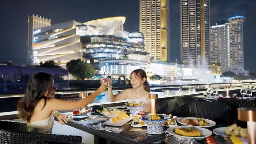 Bangkok: Opulence Luxury Dinner Cruise with Hotel Transfer - Dining aboard a comfortable modern boat